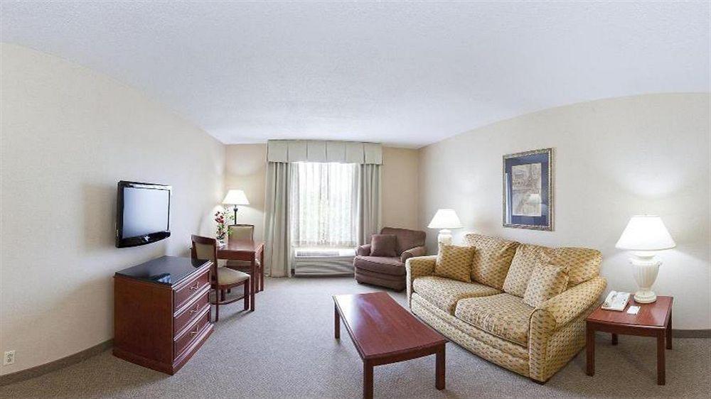 Holiday Inn Little Rock-Airport-Conference Center By Ihg Εξωτερικό φωτογραφία